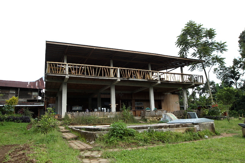 Eksterior Kedai Kopi Kiniko