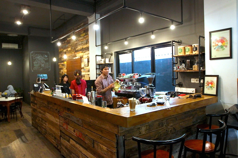 Coffee bar-nya Lalito. Tempat kenikmatan lahir dengan sempurna.