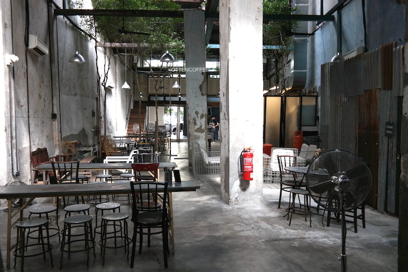 Another fun corner at Sekeping Victoria.