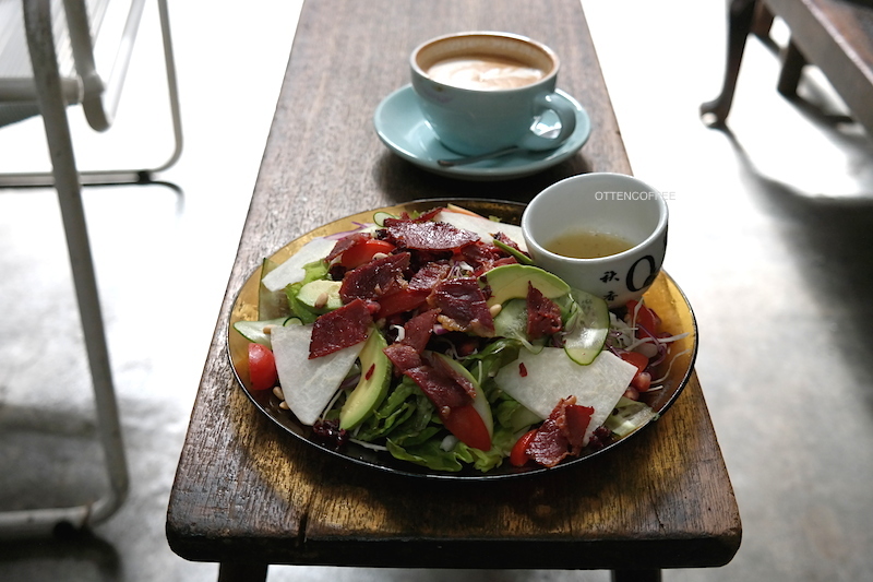 Beef Salad with Lemon Vinegratte Dressing. Super enak!