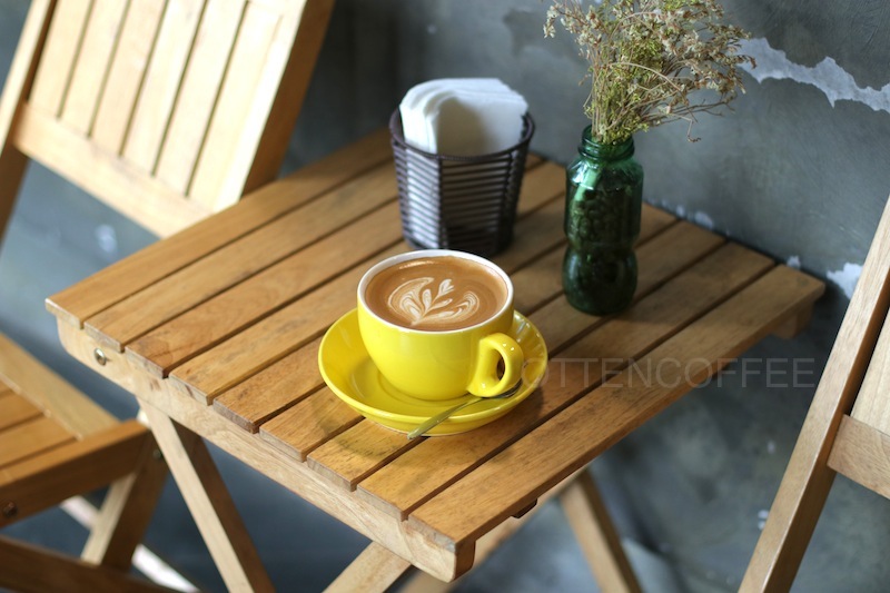 haka-coffee-hanoi-vietnam
