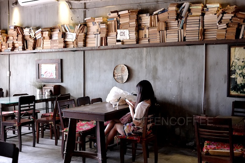 cong-caphe-danang-vietnam
