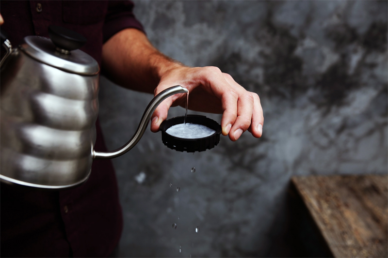 Pre-Heat pembilasan filter kertas AeroPress