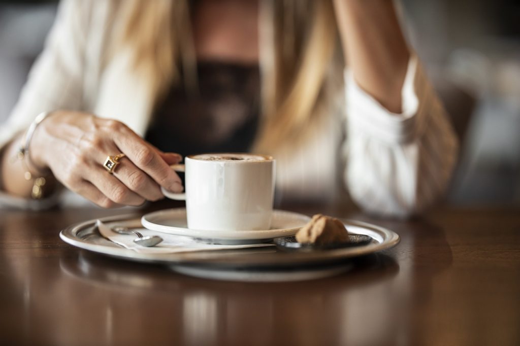 sakit perut karena kopi