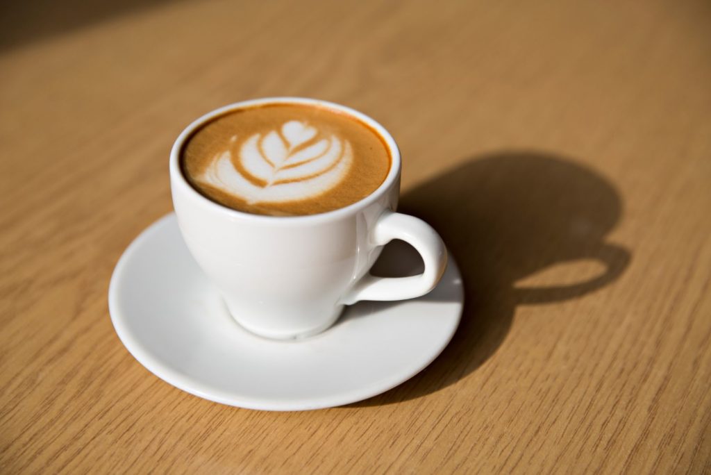 Cappucino adalah salah satu varian dari milk coffee