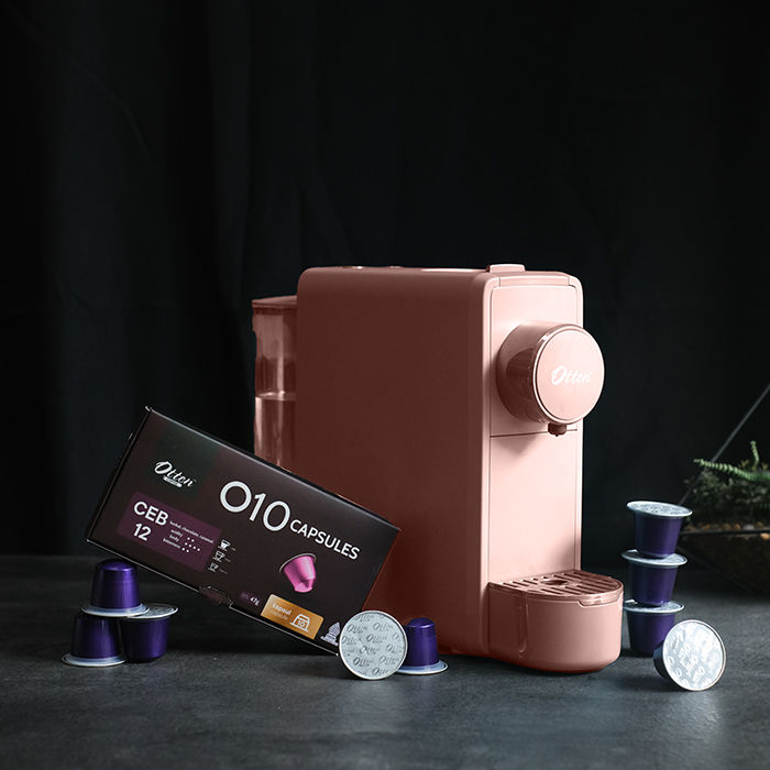 o10 opresso hadir dengan warna pink, harga mesin kopi ini dibawah umr