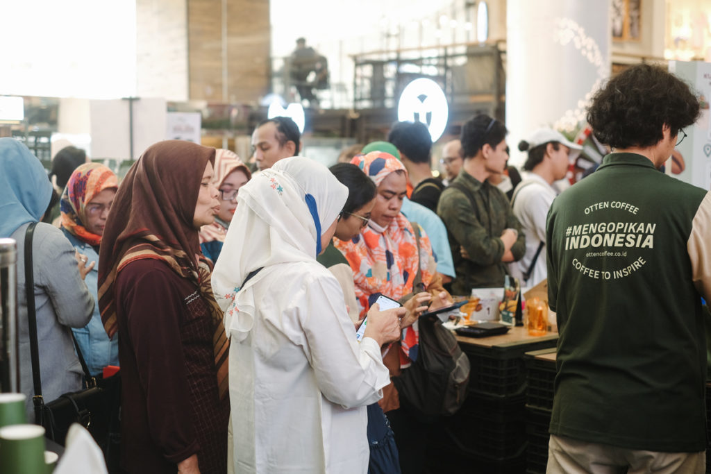 antrian belajar kopi 1 rupiah