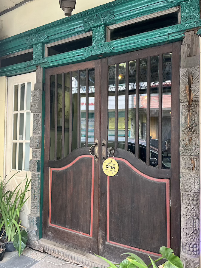 pintu rahasia NGOPI EXPRESS MEDAN