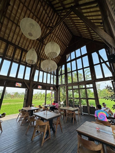 ruang outdoor Ayom Jogja