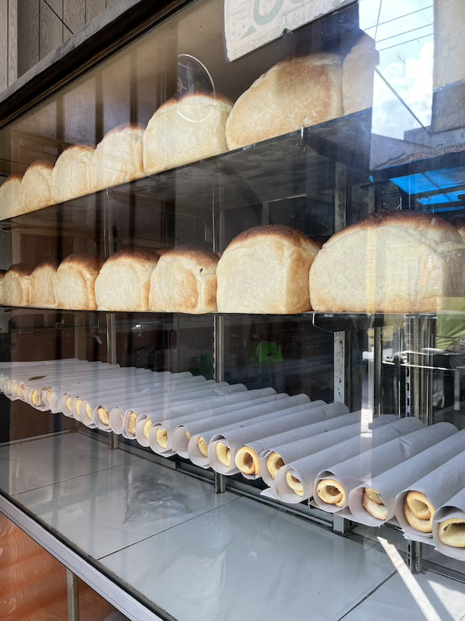 penganan roti kedai kopi restu tanjung pura