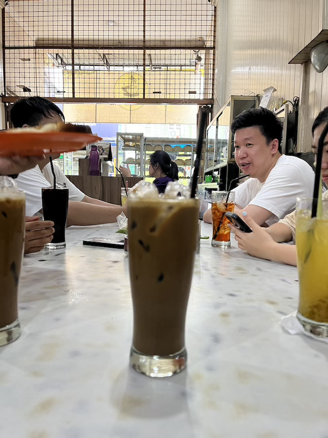 variasi minuman di kedai kopi restu tanjung pura