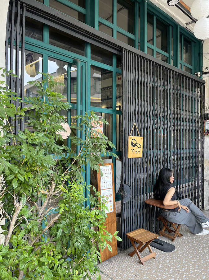 bagian outdoor Yuu Coffee