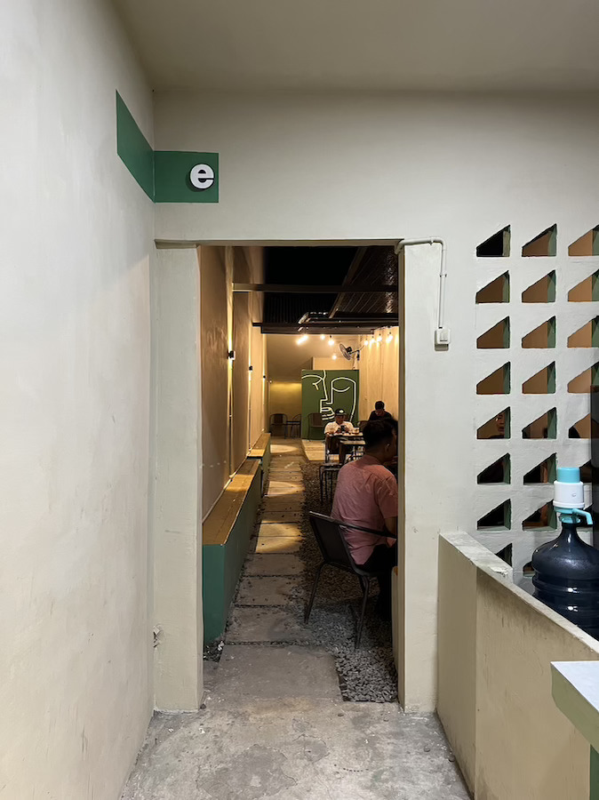 lorong kedai kopi