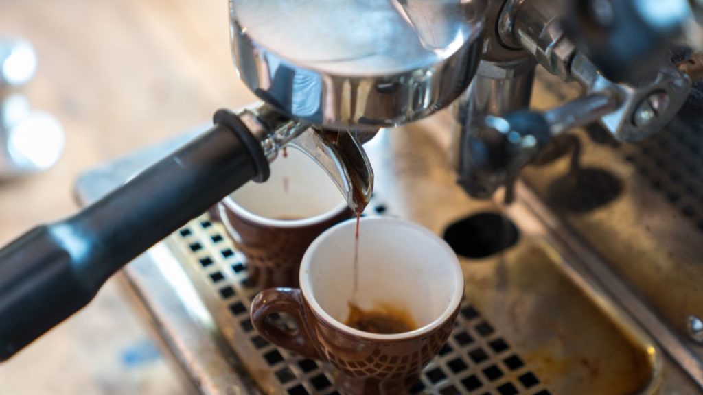 cara menggunakan mesin espresso