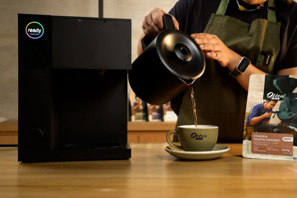 Diseduh dengan Fellow Aiden, Kopi Ethiopia Sidamo Organic menghasilkan taste notes earlgrey, muscat & floral