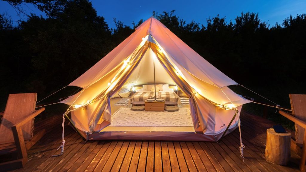 Wisata Glamping di Bandung