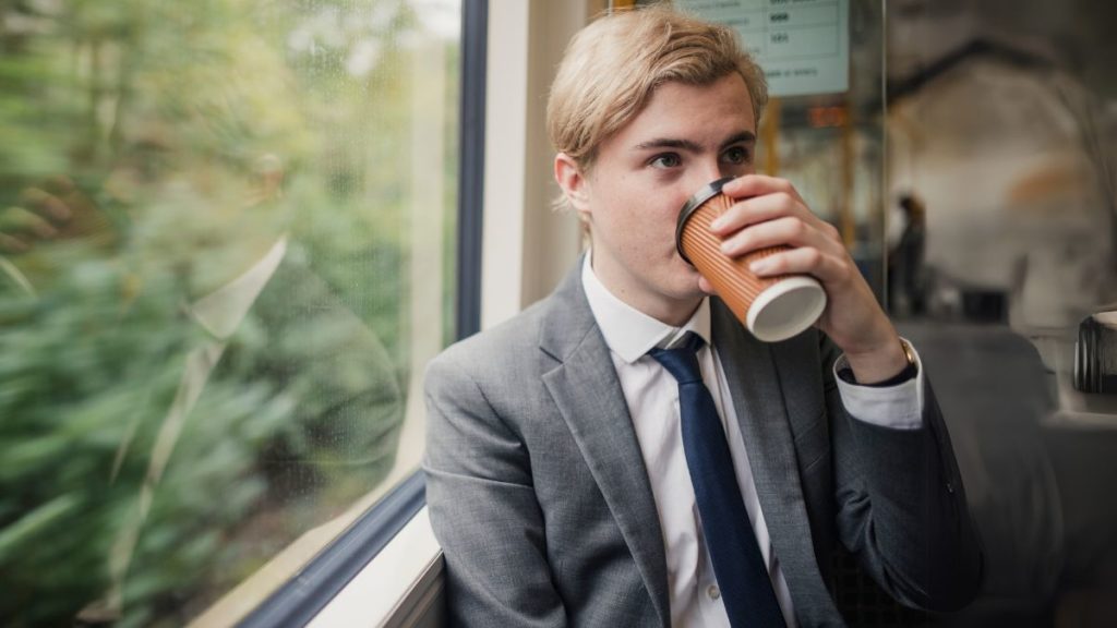 Ngopi di Kereta Whoosh