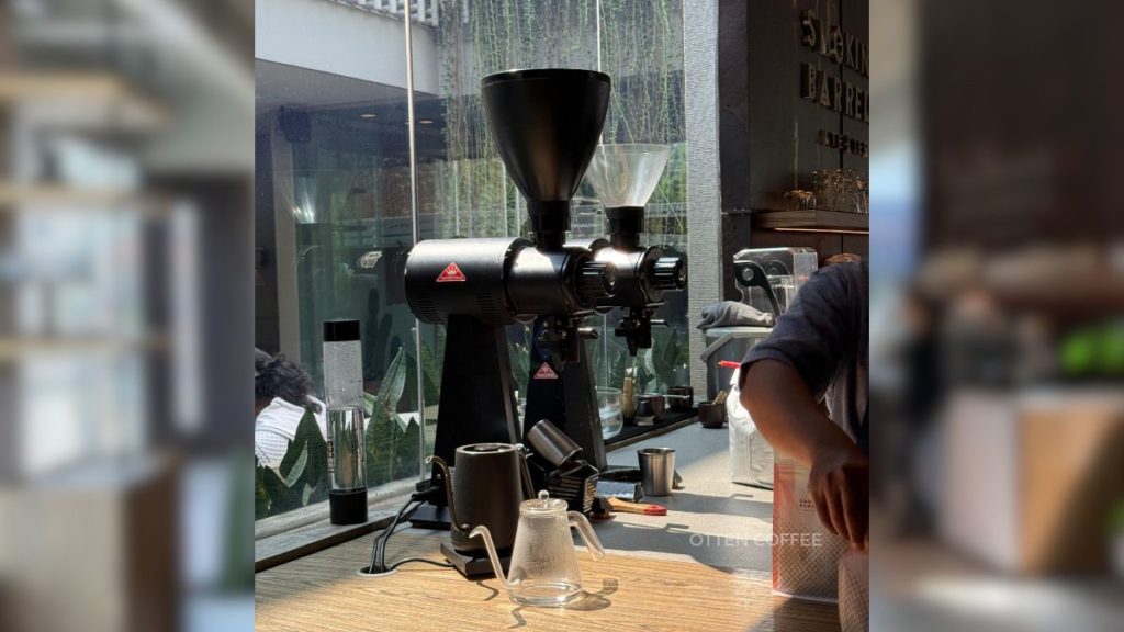 grinder di Smoking Barrels