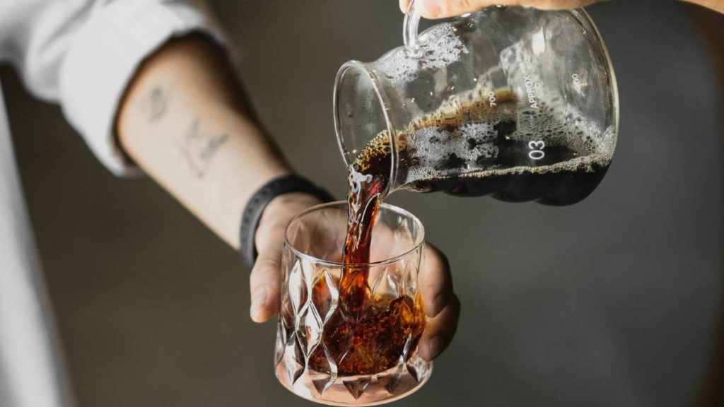 tuang kopi