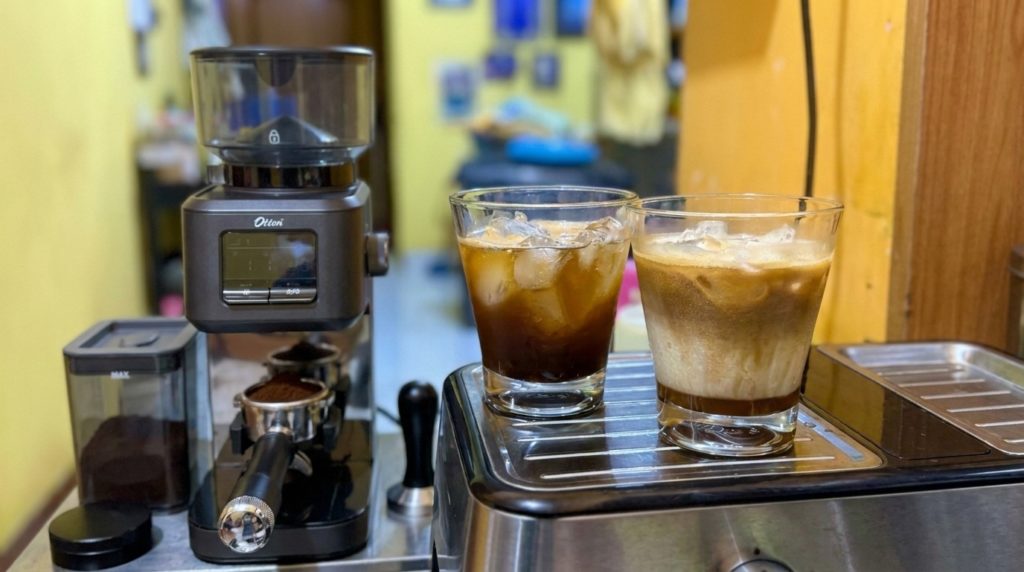 kopi susu dengan otten ottura dan caffizio